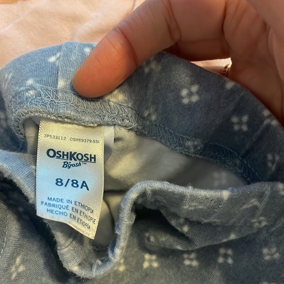 Girl size 8 bundle (2 leggings & 1 hooded long sleeve tee) - Picture 3 of 4